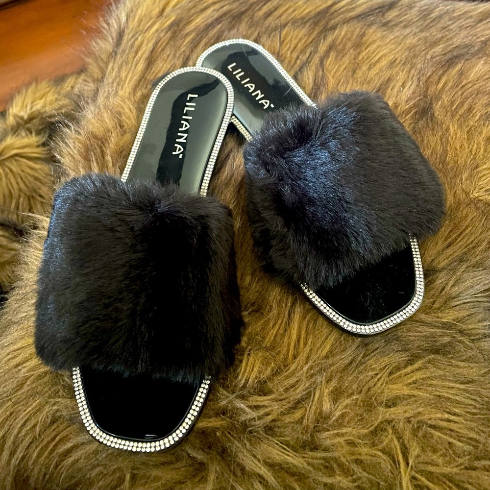 Brand New Sz9 Fur and Rhinestone Slides